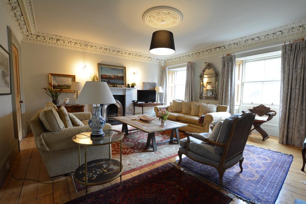 Royal Mile Elegance - Space & Luxury Apartment Edinburgh Ngoại thất bức ảnh